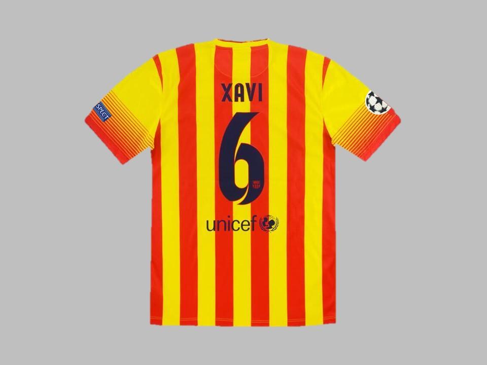 Barcelona 2013 2014 Xavi 6 Away Shirt